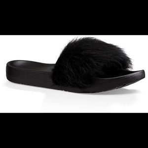 Ugg Royale Black Fur Slides